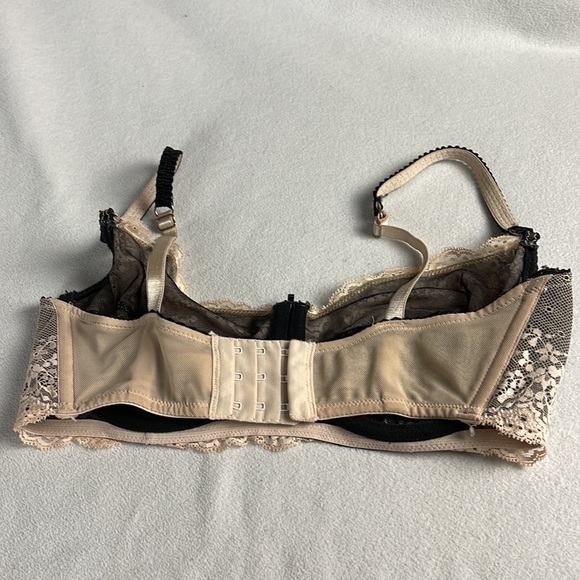 Elle Macpherson Lace Bra Underwire Size 34DD - Picture 3 of 7